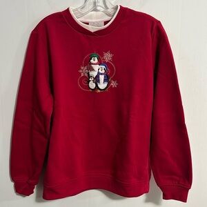 Studio Works woman’s winter sweatshirt w: penguins Sz Medium, great condition